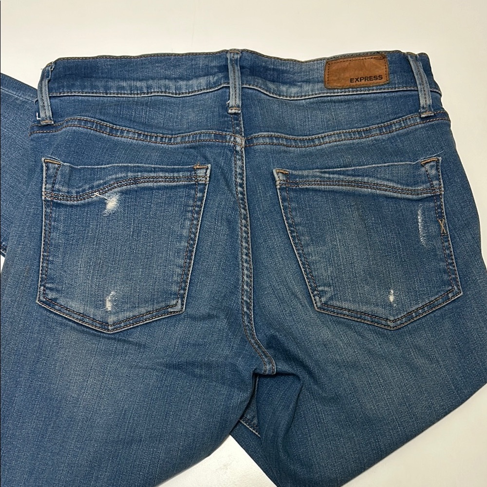 Women’s Express Stretch Performance Distressed An… - image 8